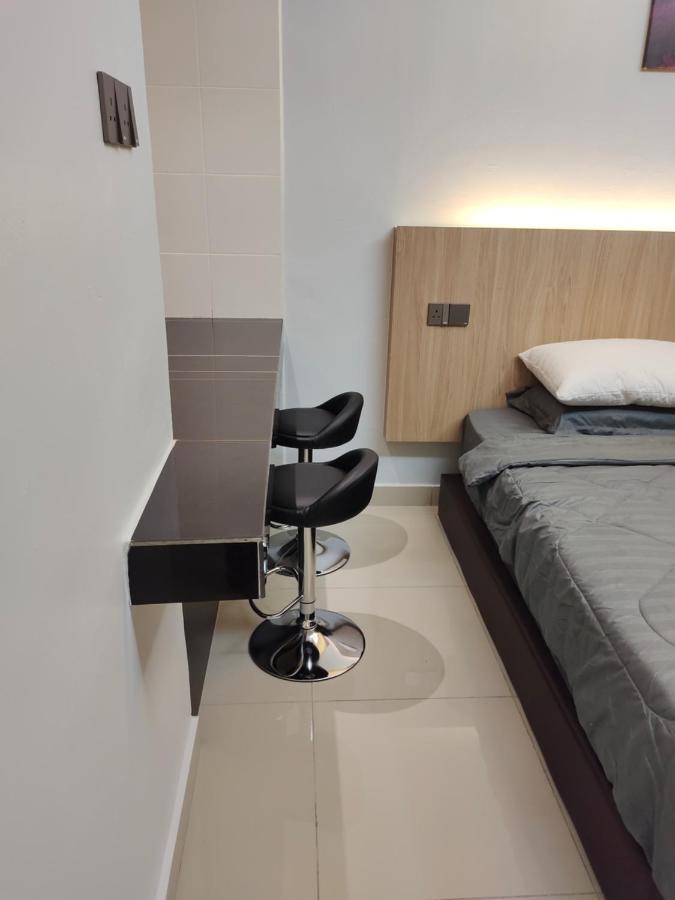 Alish Studio Apartment With Pool, Netflix, Wifi Gua Musang Eksteriør billede